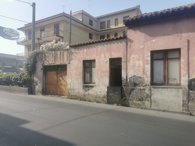 Catania, Via Palermo 624, Casa Indipendente con giardino e terrazzo
